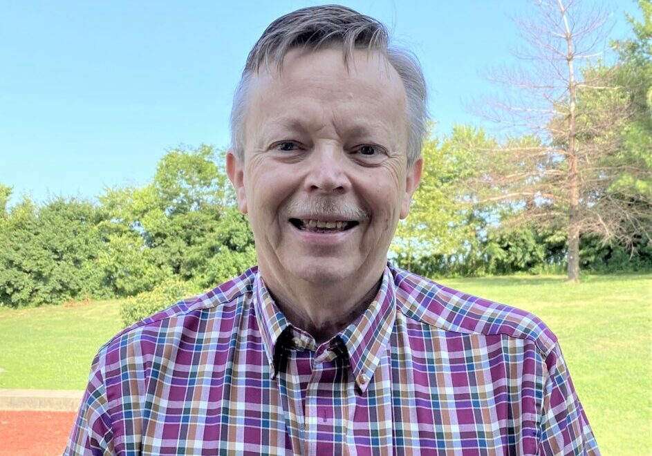 a photo of Dr. Rondal Goble standing outdoors at Hospice Care Plus